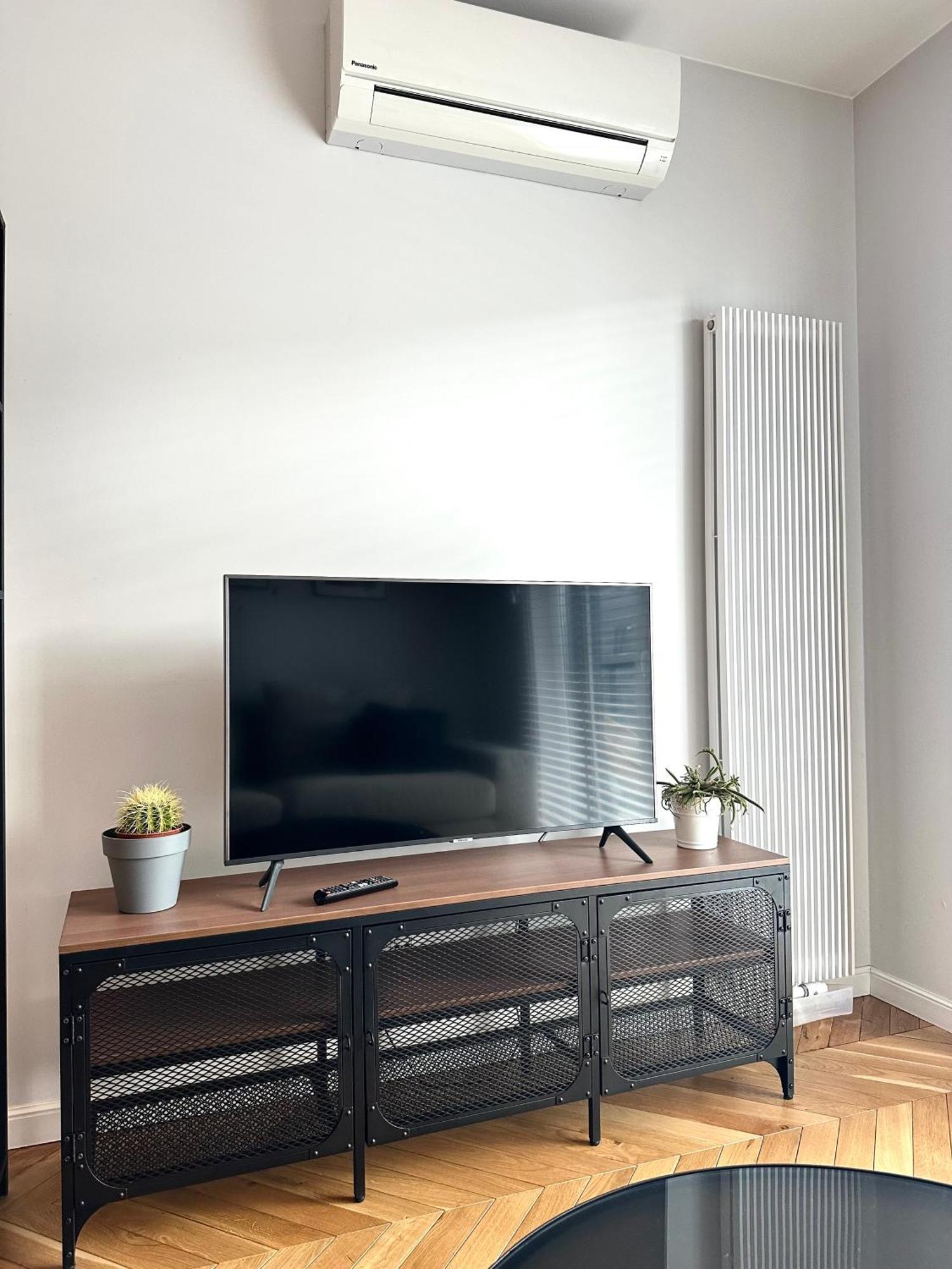 Mieszczanska 25 - Self Check-in 20h - Parking & Lift Apartament
