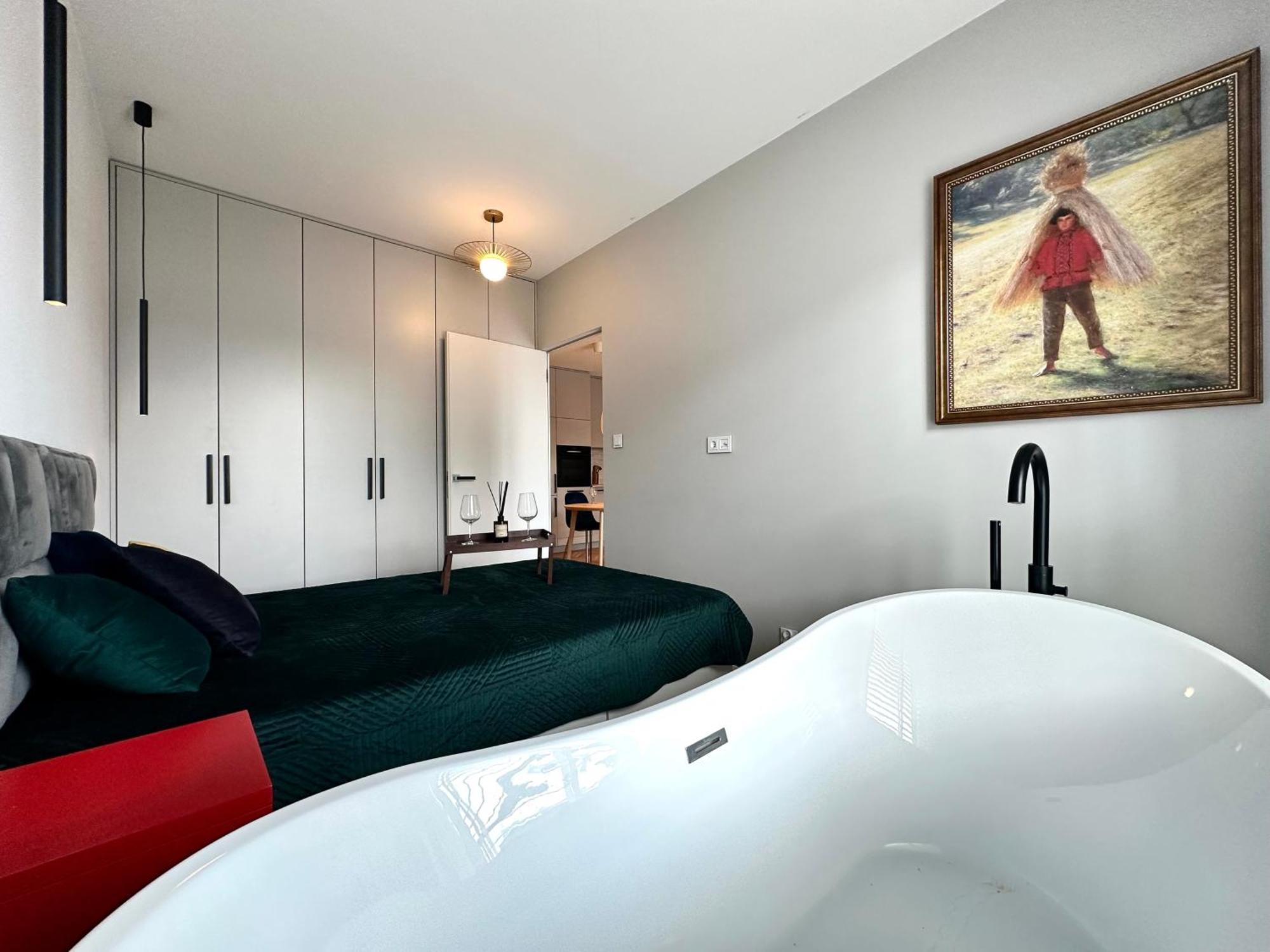 Apartament Mieszczanska 25 - Self Check-in 20h - Parking & Lift